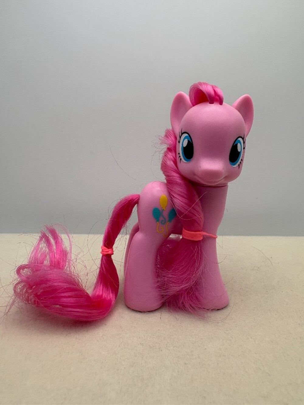 My Little Pony (MLP) Pinkie Pie G4 2010 Balloon Cutie Mark (MLP: LT2-29)